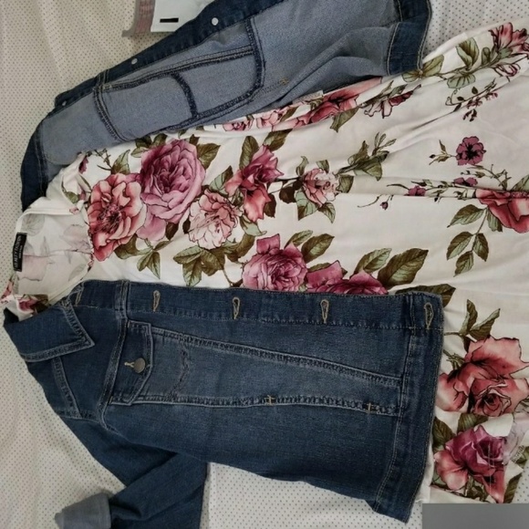 Denim jacket - Picture 1 of 1